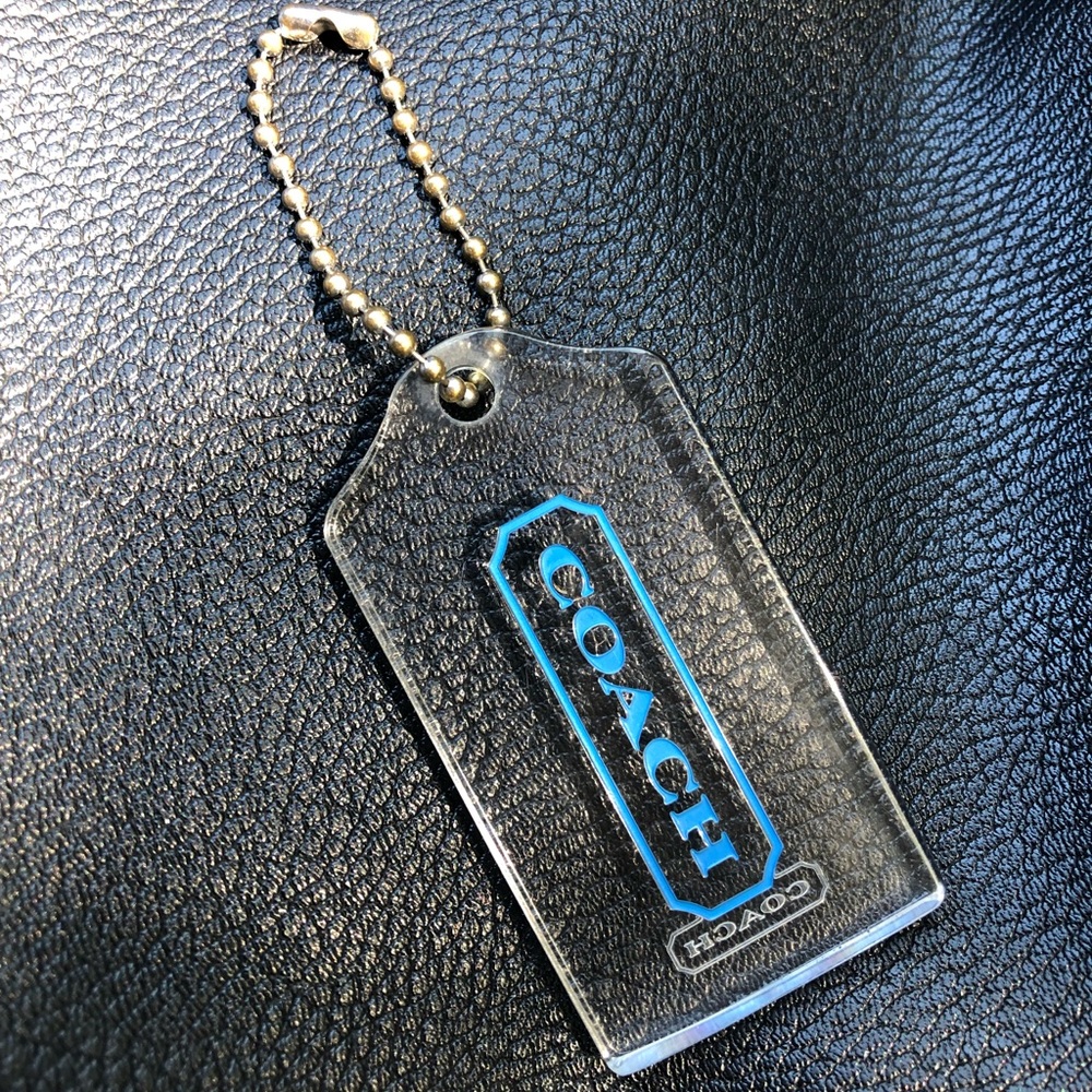 Coach tag 🏷